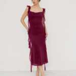 Square Neck Bodycon Midi Dress in Maroon
