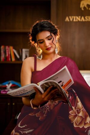 Maroon Khadi Floral Printed Saree with Unstitched Blouse 3 Close up of floral print on maroon khadi fabric by Sona Mart