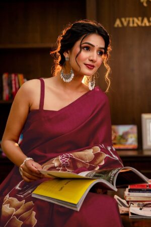 Maroon Khadi Floral Printed Saree with Unstitched Blouse 2 Close up of floral print on maroon khadi fabric by Sona Mart