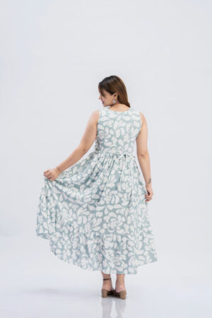 sleeveless flared floral dress inner sleeves